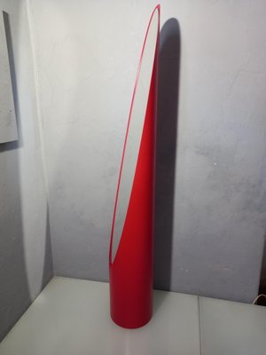 Image 1 of Unghia vloerspiegel in hout en rood pvc, jaren 2000