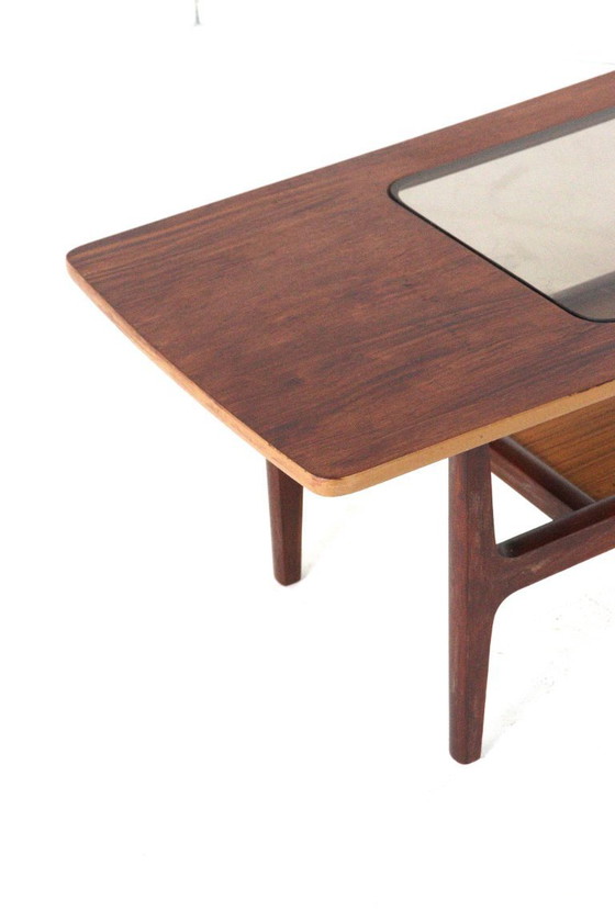 Image 1 of Vintage coffee table with glass and magazine rack 'Bristol'