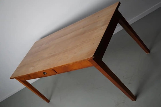 Image 1 of Vintage Franse rustieke boerderij-eettafel van kersenhout, 20e eeuw