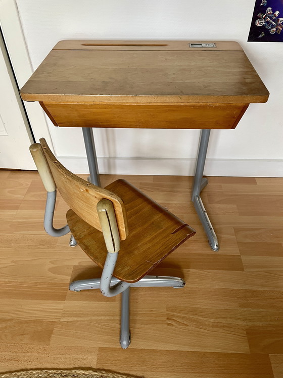 Image 1 of Scrivania/piccola scrivania vintage per bambini con sedia