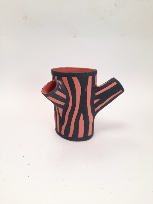 Vaso a forma di camion con albero di Richard Woods per Hay