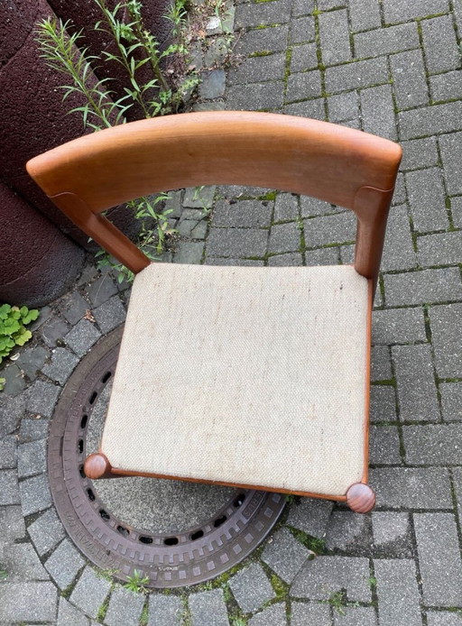 Bramin table with 4 chairs