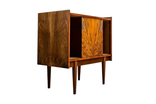 Mini Getränkeschrank von Bytomskie Fabryki Mebli, Polen, 1960er Jahre – drankenkasten, Metal