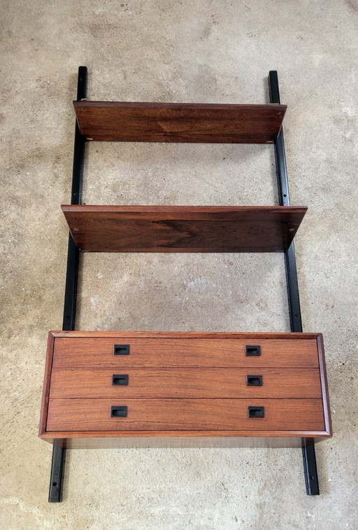 Vintage wall system in rosewood from Topform