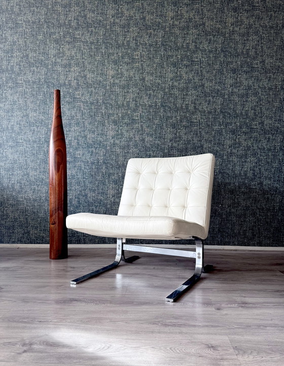 Image 1 of Vintage Italian Lounge Chair in White Leather, 1970s