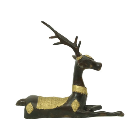 Image 1 of Statua in bronzo d'epoca raffigurante un cervo sdraiato