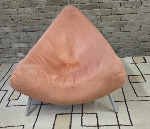 Vintage "Escapade" triangular armchair, cocoon design from the 70s