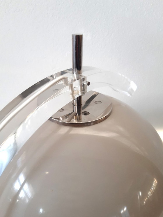 Image 1 of Imposante plexiglazen mushroom tafellamp,  mcm tafellamp, vintage space age bureaulamp