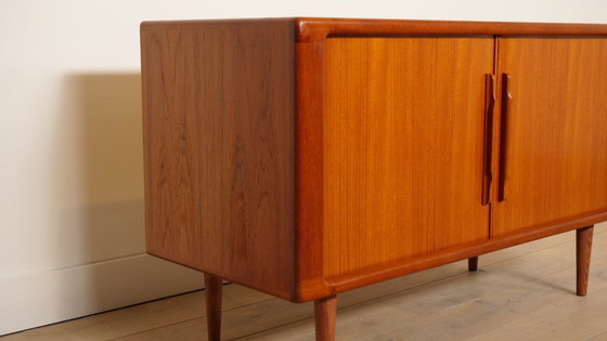 Image 1 of Vintage sideboard with sliding doors | Audio furniture | Teak