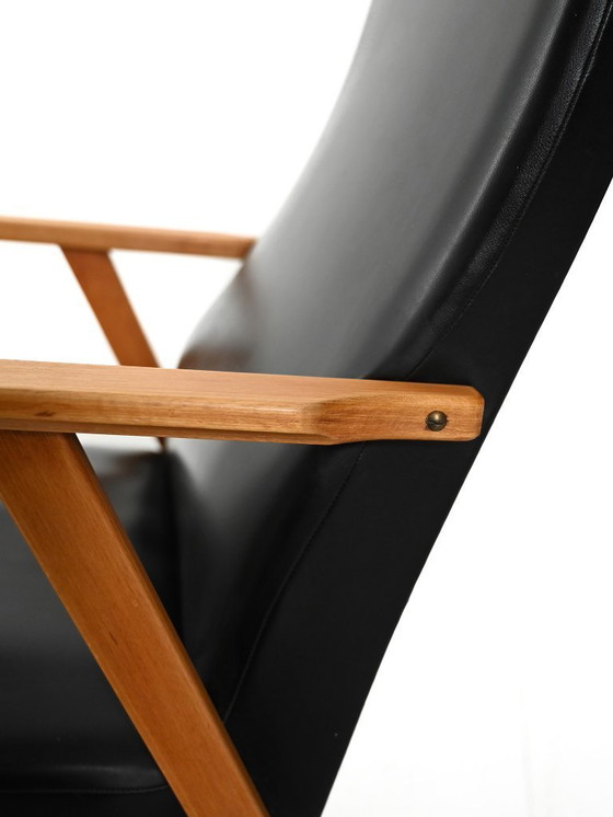 Image 1 of Coppia di poltrone scandinave con schienale alto in similpelle degli anni '50-'60