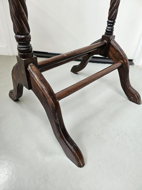 Image 1 of Klassieke Engelse Dressboy Valet stand Victoriaanse stijl
