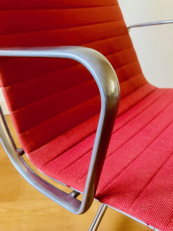 Image 1 of 1x Vitra Eames Modelo EA 116