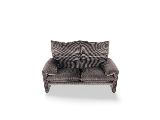 Image 1 of Cassina Maralunga tweezitsbank Vico Magistretti corduroy grijze bank