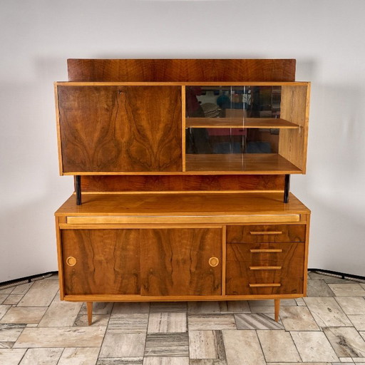Crédence vintage avec table coulissante, années 1960, Tchécoslovaquie