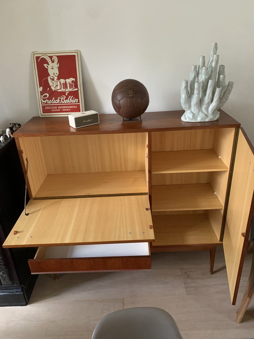 Meuble du milieu du siècle