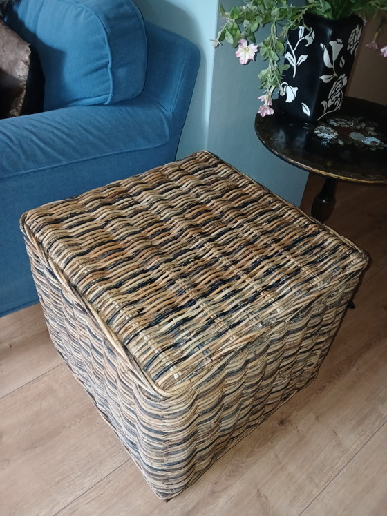 Reposapiés de ratán de Rivièra Maison – Reposapiés y pufs, Rattan, Wood (photo 5 of 5)