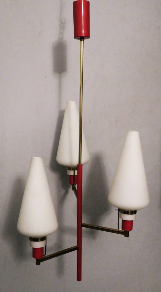 Image 1 of Kleine kroonluchter van messing en opaalglas uit Italië, Stilnovo-periode 1950.