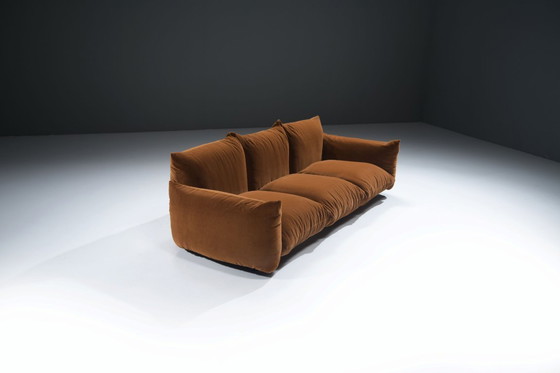 Image 1 of Rare canapé Marenco vintage ancien en velours, conçu par Mario Marenco pour Arflex Italie.