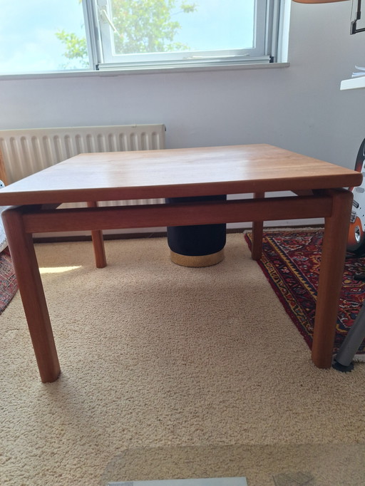 Table basse design danoise