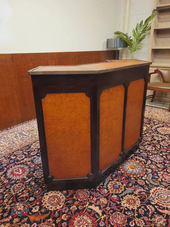 English Chesterfield mahogany bar fully upholstered in leather, Barstools (photo 7 of 22)