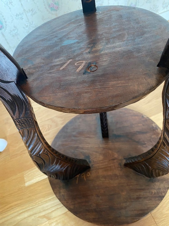 Image 1 of Exclusiva mesa auxiliar o de centro de madera tallada a mano al estilo de Bali