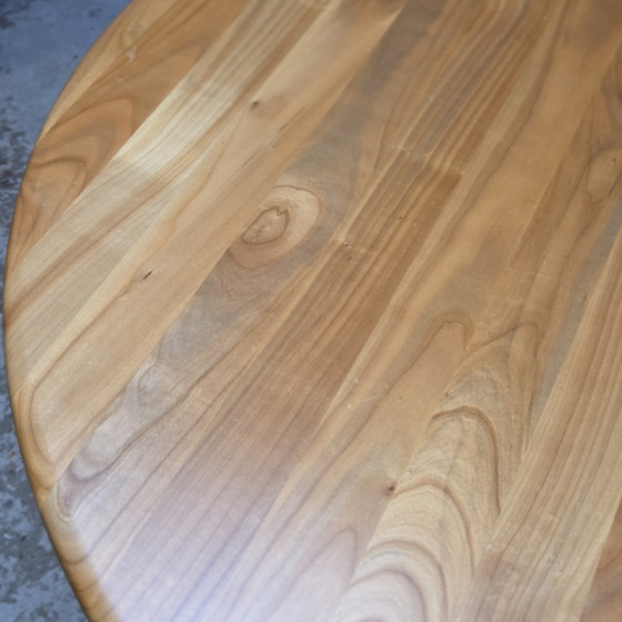 Image 1 of Haslev 'Timeless' tafel, vintage Deense verlengbare ronde / ovale  tafel