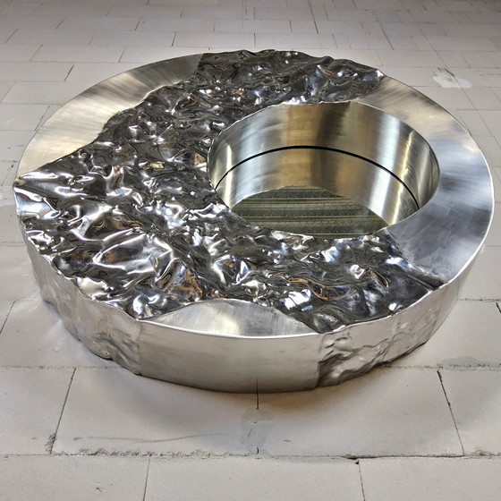 Image 1 of Specchio cromato vintage grande e organico unico (specchio Mercury) (collezione Phillips)