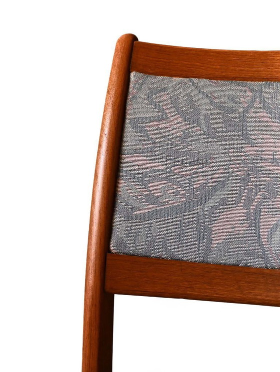 Image 1 of Juego de 4 sillas escandinavas de teca de los años 60 con tapicería original