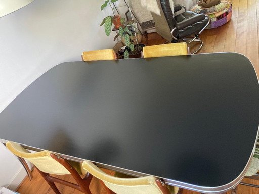 Table Bel Air avec plateau noir uni