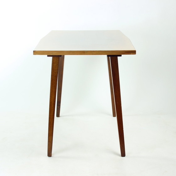 Image 1 of Midcentury Couchtisch in Nussbaum von Tatra, 1960er Jahre