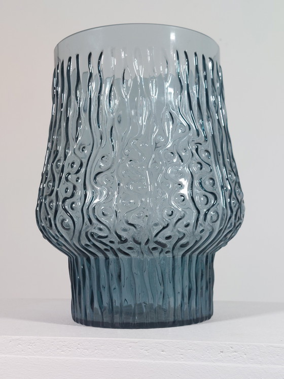 Image 1 of Grijsblauwe vintage persglazen vaas uit het midden van de vorige eeuw, jaren 70