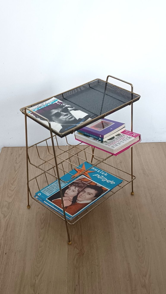 Image 1 of Table d'appoint Pilastro Fifties avec porte-revues