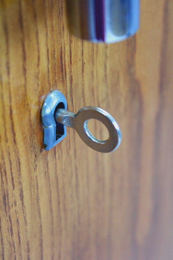 Image 1 of Armadio vintage in tubolare d'acciaio cromato Bauhaus attribuito a Hynek Gottwald, anni '30