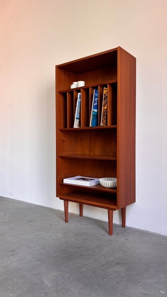 Image 1 of Vintage bookcase LP compartments