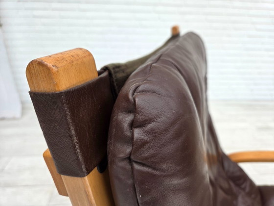 Image 1 of Anni '70, design danese di Farstrup, set di 2 poltrone, mobili in pelle, legno curvato.