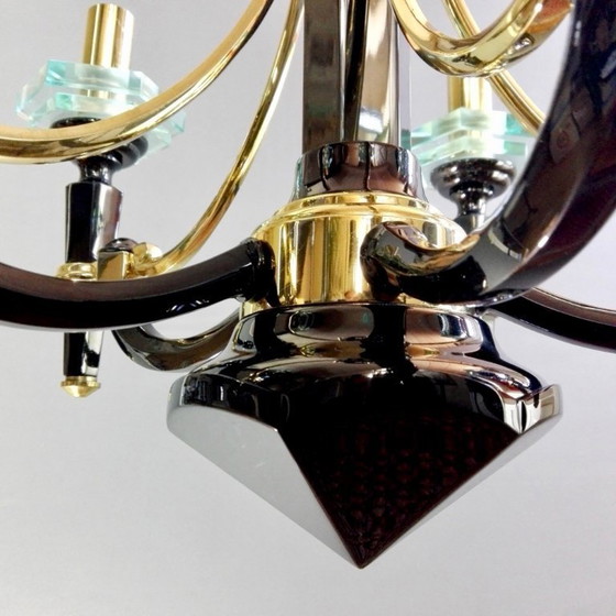 Image 1 of Lámpara de araña clásica de cinco luces de los años 70 en latón macizo y cristales, atribuida a la firma italiana "Lampart&