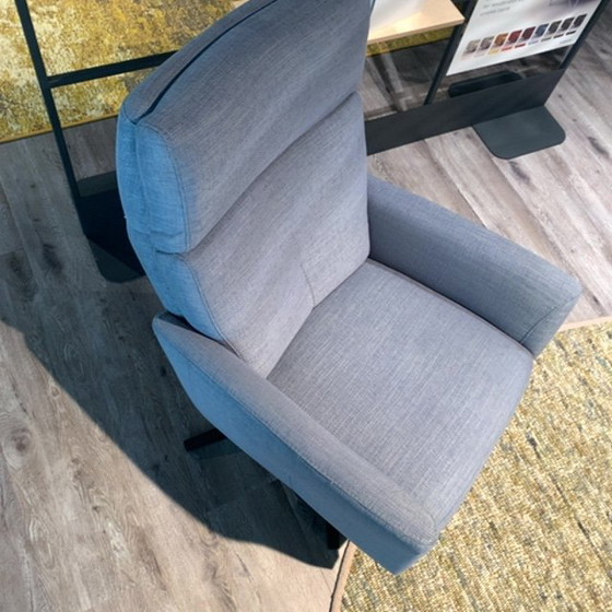 Image 1 of ROM Alfa King armchair
