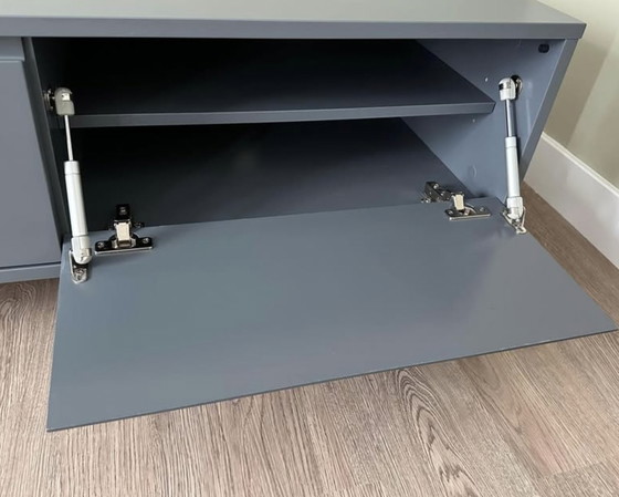 Image 1 of Mobile TV grigio