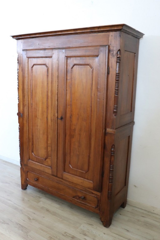 Armoire ancienne en bois de peuplier massif, Italie 19ème siècle