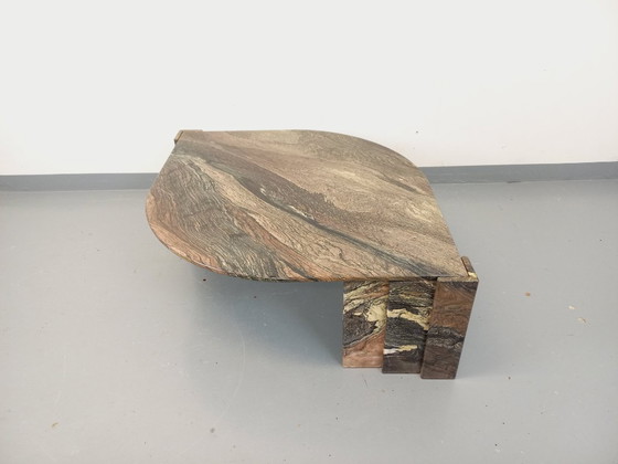 Image 1 of Vintage marmeren salontafel uit de jaren 70.