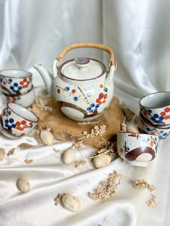 Image 1 of Set da tè giapponese vintage – teiera e 6 tazze – ceramica dipinta a mano in stile Kutani, manico in rattan, stoviglie di metà s