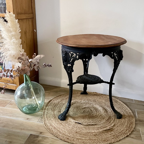 Image 1 of Englischer Kneipentisch um 1901