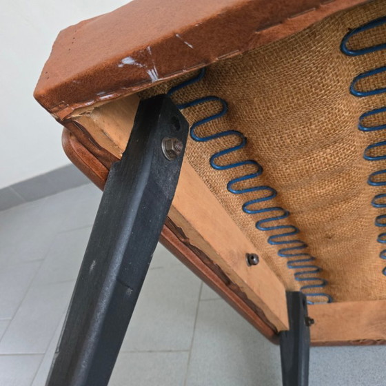 Image 1 of Poltrona francese vintage anni '60 in similpelle color avana e legno laccato nero.