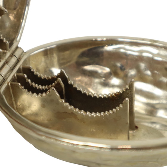 Image 1 of Casse-noisette vintage en noyer