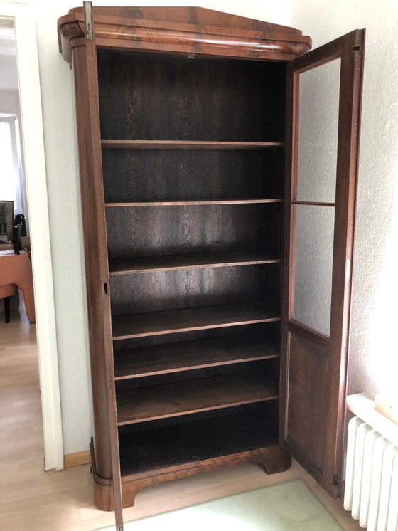 Image 1 of Vetrina Biedermeier circa 1825/30, mogano piramidale