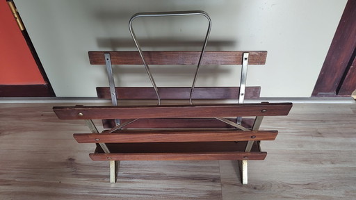 Krantenbak / Magazine Holder