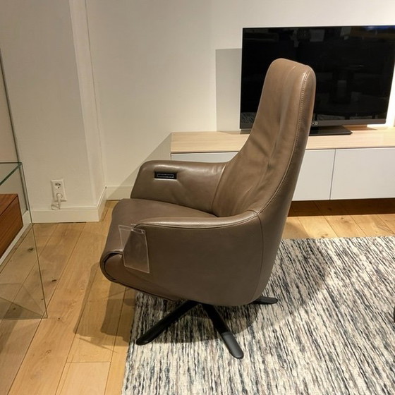 Image 1 of The Future V1 - medium recliner