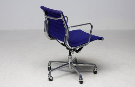 Image 1 of Herman Miller IBM EA117 (EA335 US)