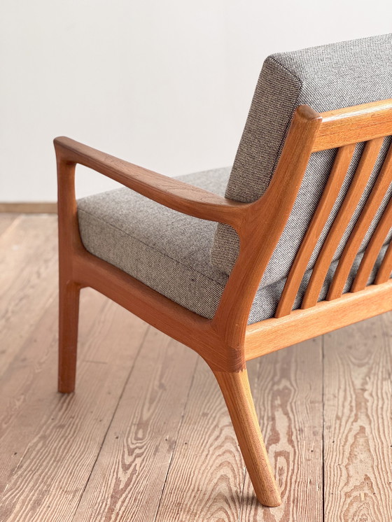Image 1 of Mid Century Modernes dänisches Zweisitzer-Sofa aus Teakholz, 1950er Jahre