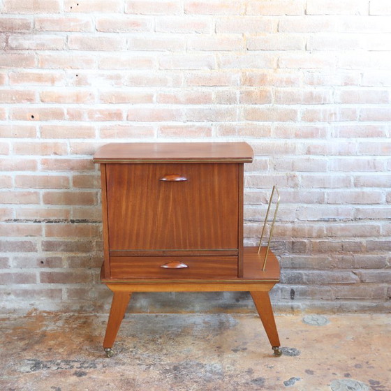 Image 1 of Vintage platenspeler kastje teak messing wieltjes